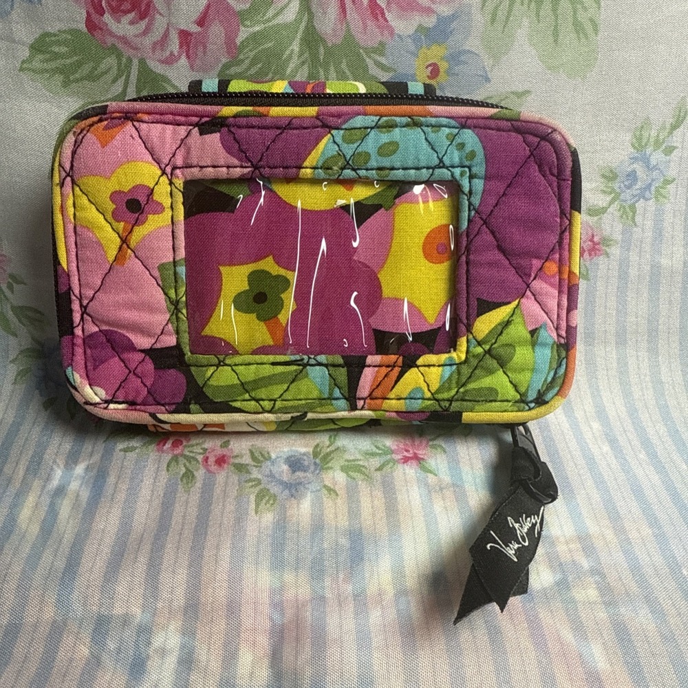 Vera Bradley Quilted Zip Wallet‎ Floral Snap Closure Card Case 4x5.5 - Picture 2 of 4